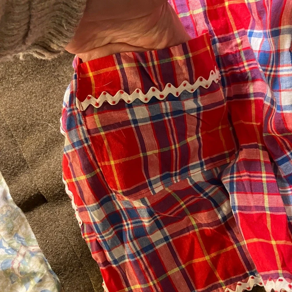 Vintage handmade tartan plaid apron with brick rack and candlewick stitching